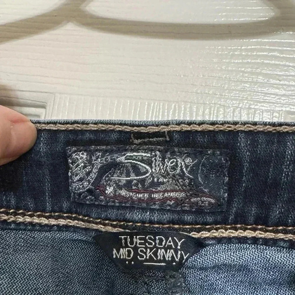 SILVER JEANS Tuesday Mid Skinny - Picture 6 of 10